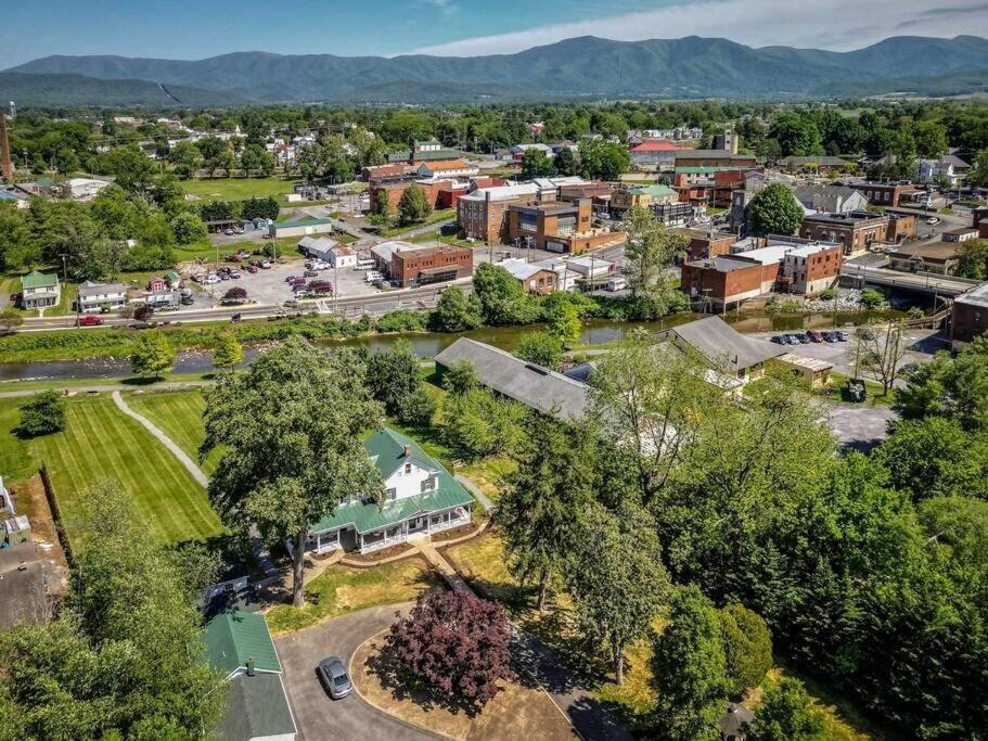 The Legacy Inn Luray Εξωτερικό φωτογραφία