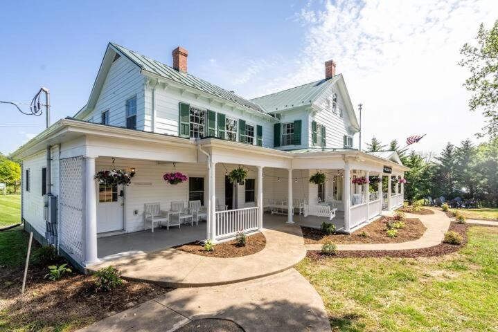 The Legacy Inn Luray Εξωτερικό φωτογραφία